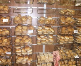 bread display stand shelves